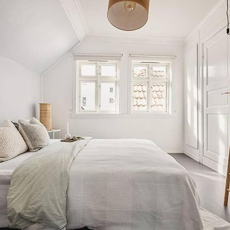 Beautiful Bergen House From 1790 Apartamento Exterior foto